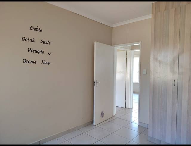 3 BEDROOM TOWNHOUSE FOR SALE IN WATERKLOOF AH